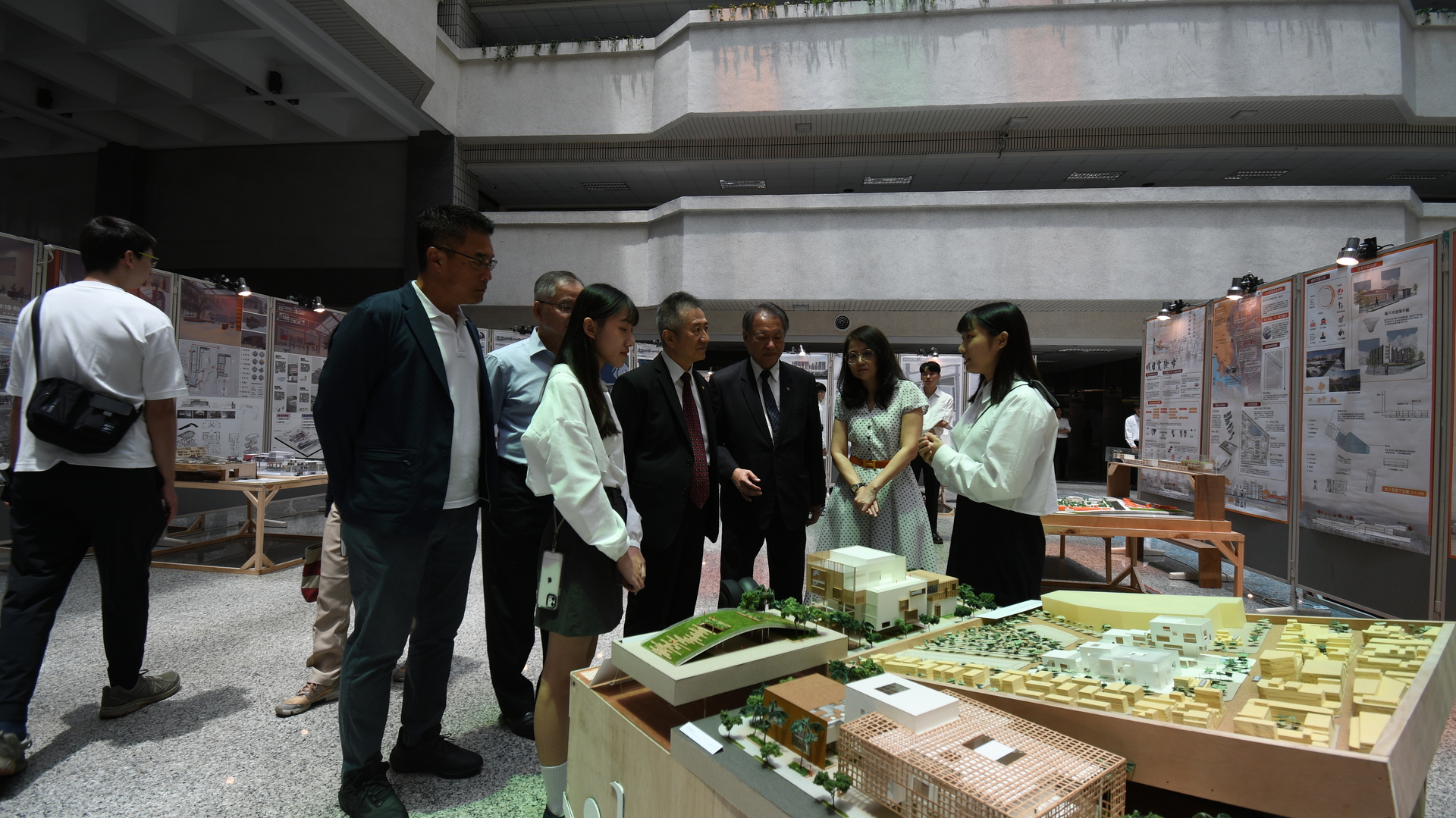 正修建築「點生萬象」畢業成果展 設計風格獨特 專題引矚目圖片