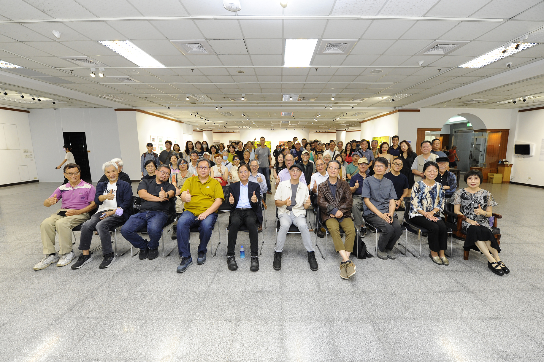 洪明爵人類世之下多元共生個展 呈現海洋 家鄉濃濃情感圖片