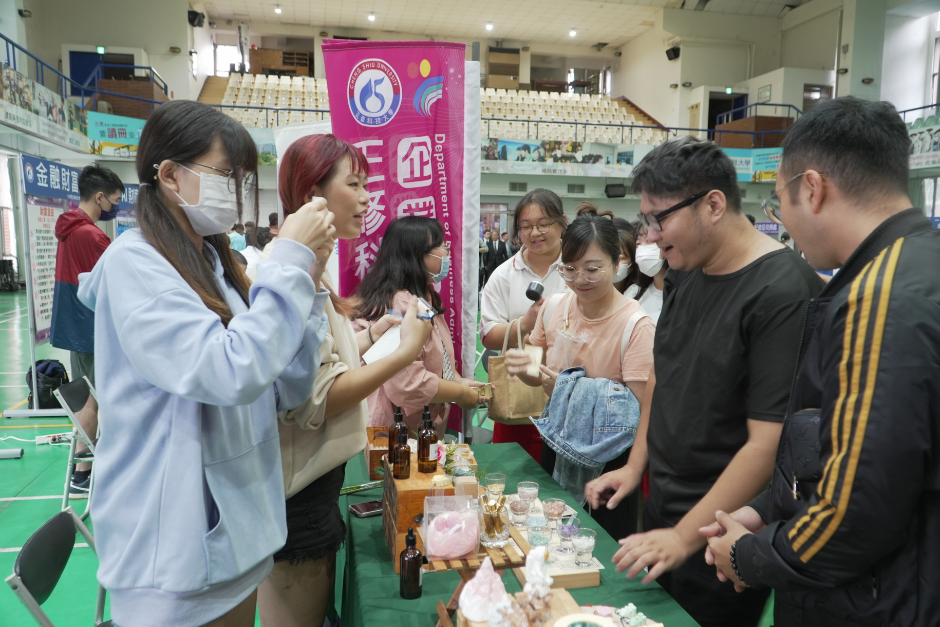 正修科技大學健康暨管理學院成果展 「AI驅動跨域共融」激發教育創新力圖片