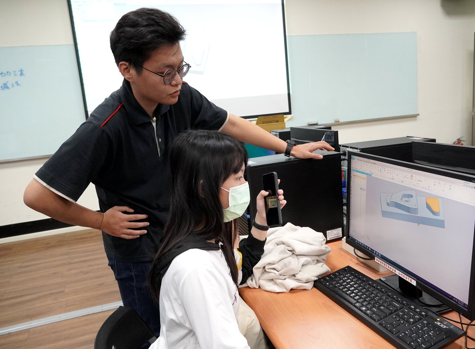 Exploration and Experience Camp: IM Try It Smart Machine Players of Department of Mechanical Engineering, Cheng Shiu University! Students Feel Energized to Operate Robotic ArmsImage