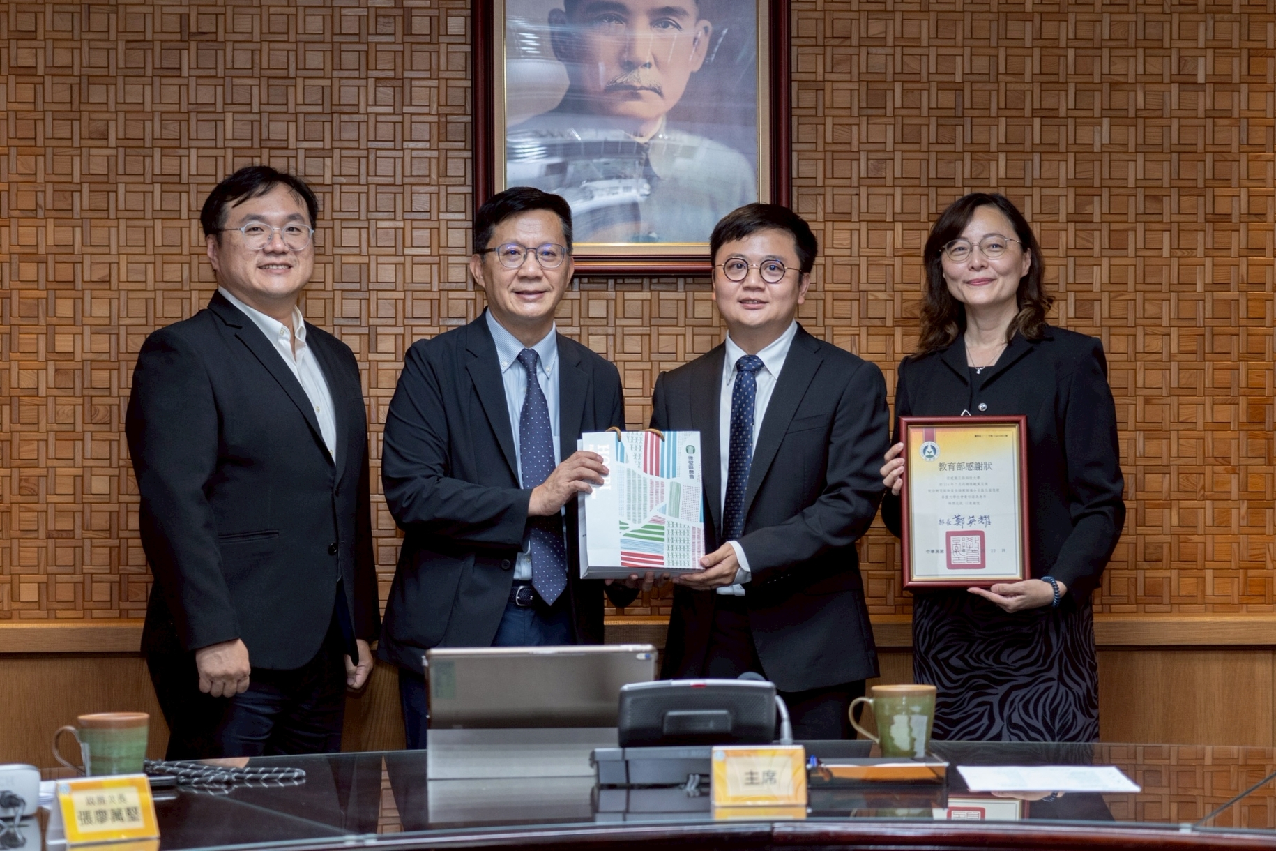 Cheng Shiu University Assists Houbi District with Post-Disaster Reconstruction, Showcasing Social Responsibility; Receives Recognition from the Ministry of EducationImage