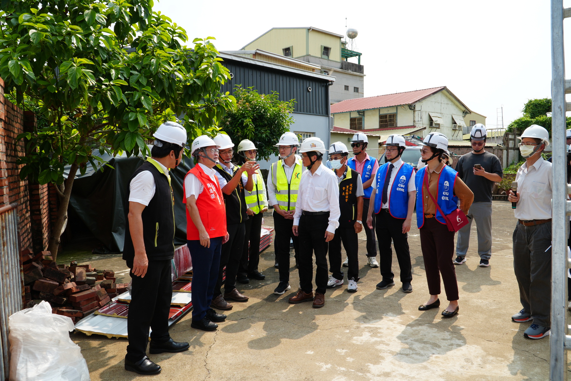 Cheng Shiu University Assists Houbi District with Post-Disaster Reconstruction, Showcasing Social Responsibility; Receives Recognition from the Ministry of EducationImage