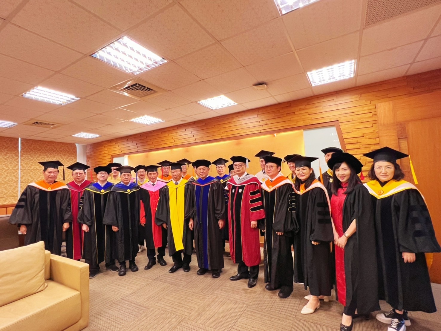78-year-old Doctoral Student Wins the “Model of Student Diligence.” Indigenous Students Demonstrate Culture and Strength at Cheng Shiu University’s 2025 Class Graduation CeremonyImage