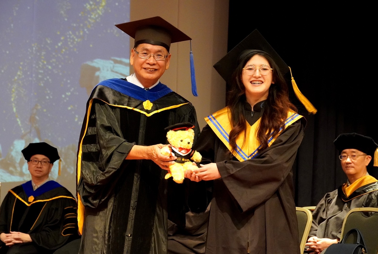 78-year-old Doctoral Student Wins the “Model of Student Diligence.” Indigenous Students Demonstrate Culture and Strength at Cheng Shiu University’s 2025 Class Graduation CeremonyImage