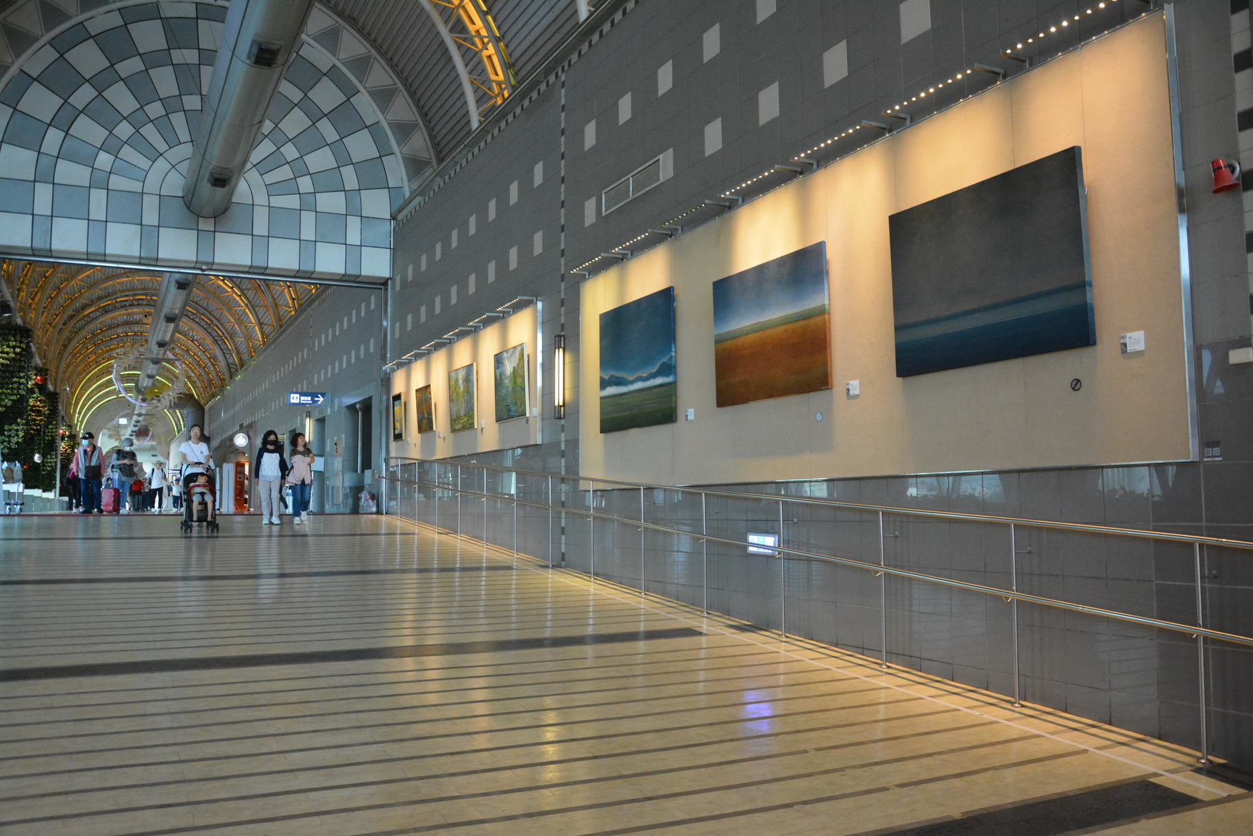 《遠鄉的遙思與寄語》高雄國際機場登場 集結三位藝術家呈現情感連結與記憶承載圖片