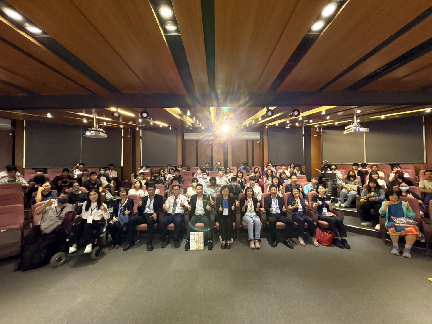 正修經管健康照護研討會登場 聚焦AI賦能與跨域永續發展圖片