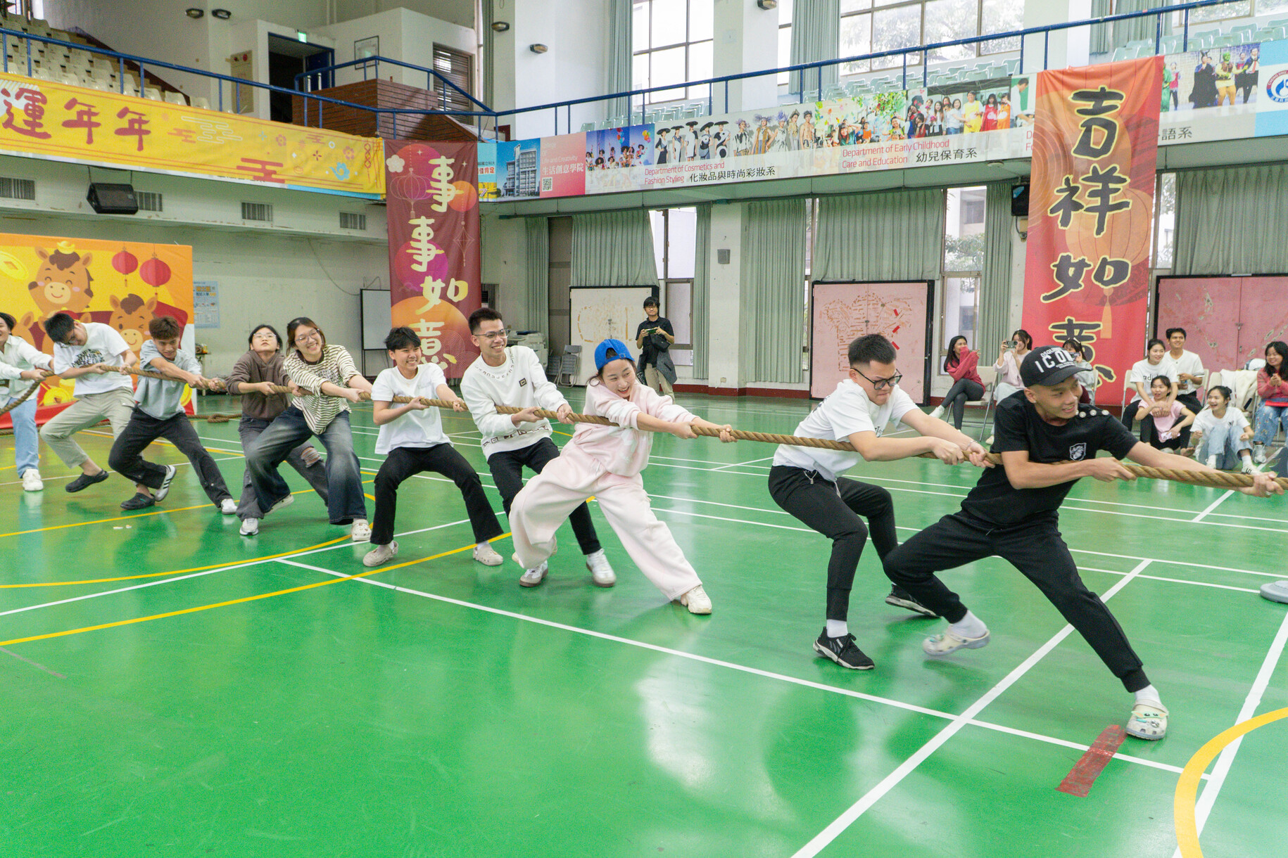 正修科大迎新春國際學生齊聚慶馬年 萬事好彩頭好運馬上來活動熱鬧登場圖片