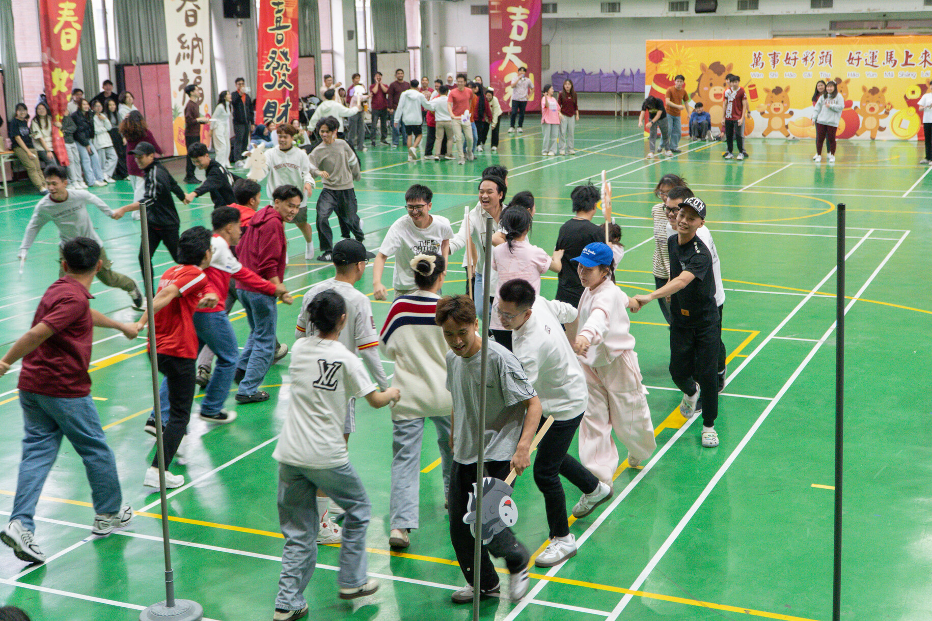 正修科大迎新春國際學生齊聚慶馬年 萬事好彩頭好運馬上來活動熱鬧登場圖片