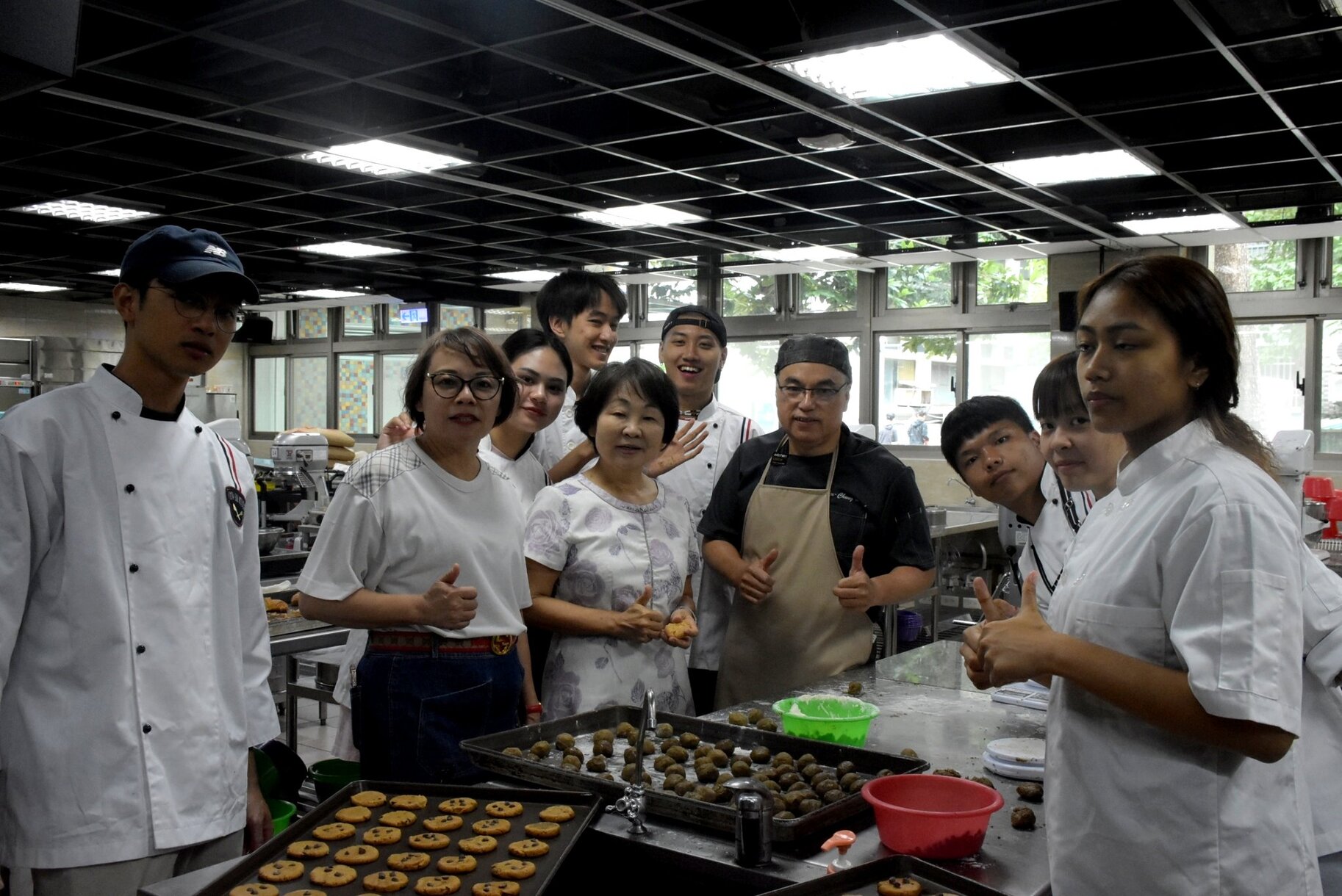 正修師生發揮愛心回饋原鄉   排灣族甜點傳遞愛圖片