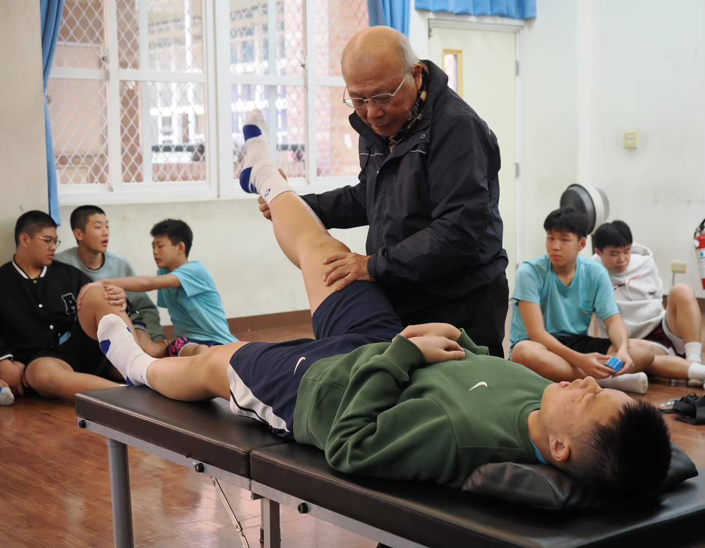 正修林泉輝圓博士夢深耕整復逾40年 用行動實踐「活到老、學到老」精神圖片