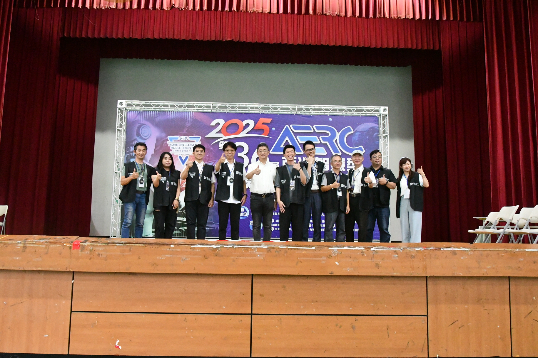 2025亞洲智慧型機器人正修競技 搖控障礙闗卡重重 軌道挑戰神經緊繃圖片
