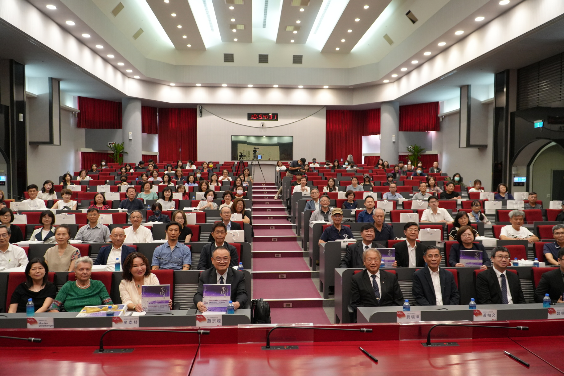 正修科大與國立故宮博物院簽署合作協議 攜手致力人才培育與文物保存與推廣教育圖片