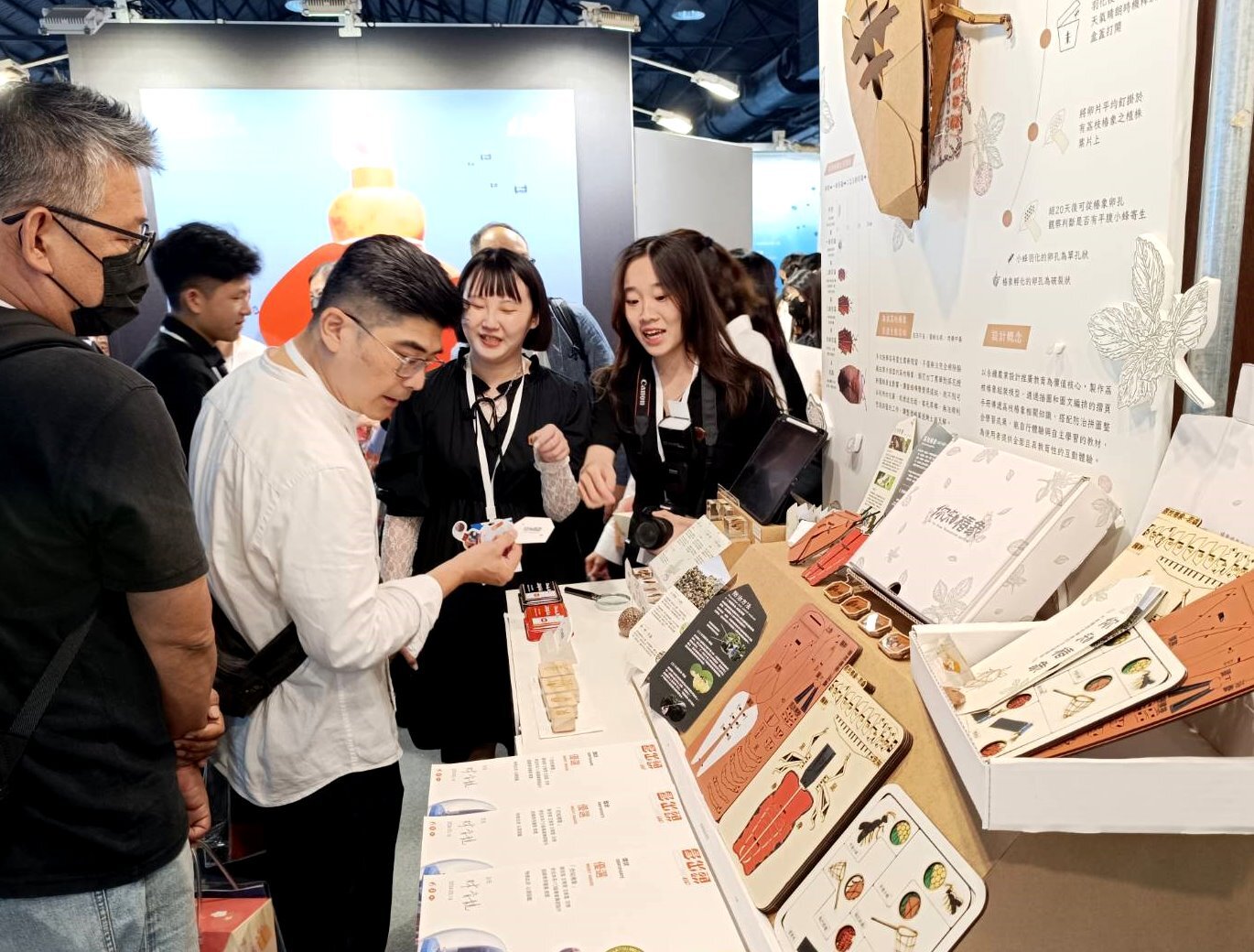 正修視傳「冒出頭」畢展駁二登場 別具心裁19創作超吸睛圖片