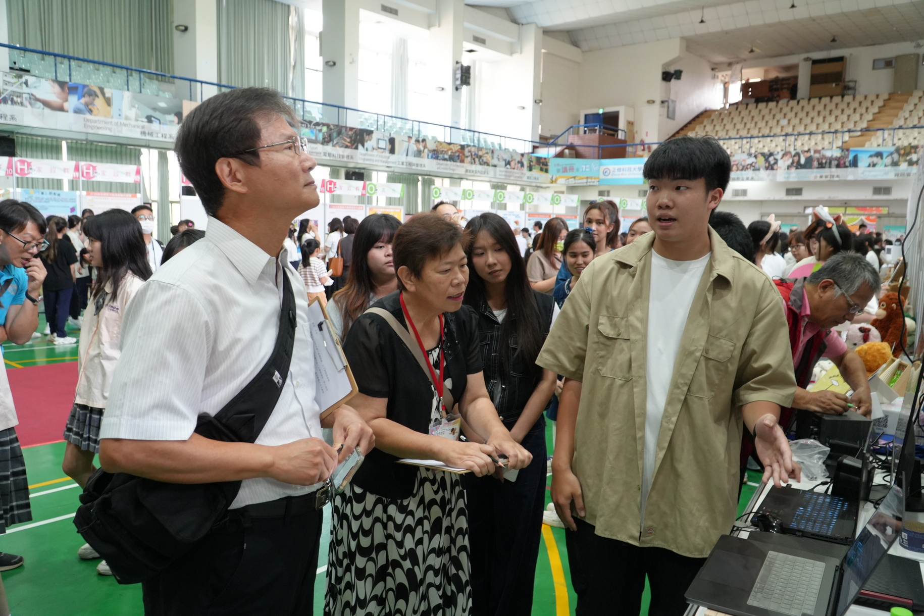 正修高中職專題製作競賽盛大登場 56組隊伍作品展現跨域創新實作力圖片