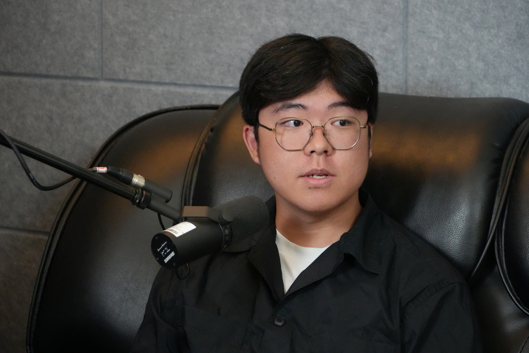 卓越正修Podcast專訪光火舞社 以光影與火焰特技打造視覺盛宴圖片