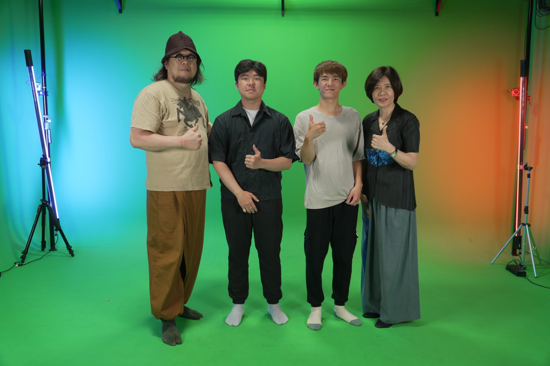 卓越正修Podcast專訪光火舞社 以光影與火焰特技打造視覺盛宴圖片