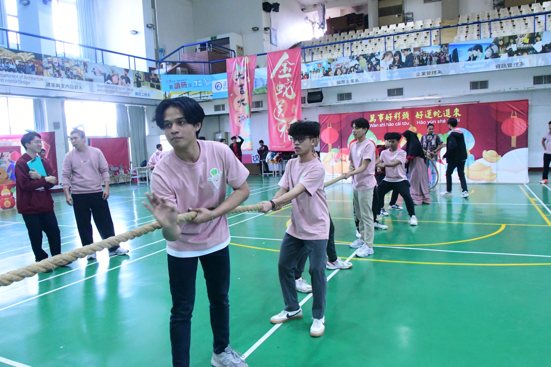 Cheng Shiu University Welcomes Good Fortune in the Year of the Snake and Wishes a Great Year Ahead: International Students Partake Taiwanese Lunar New Year Festivities with Joy and ExcitementImage