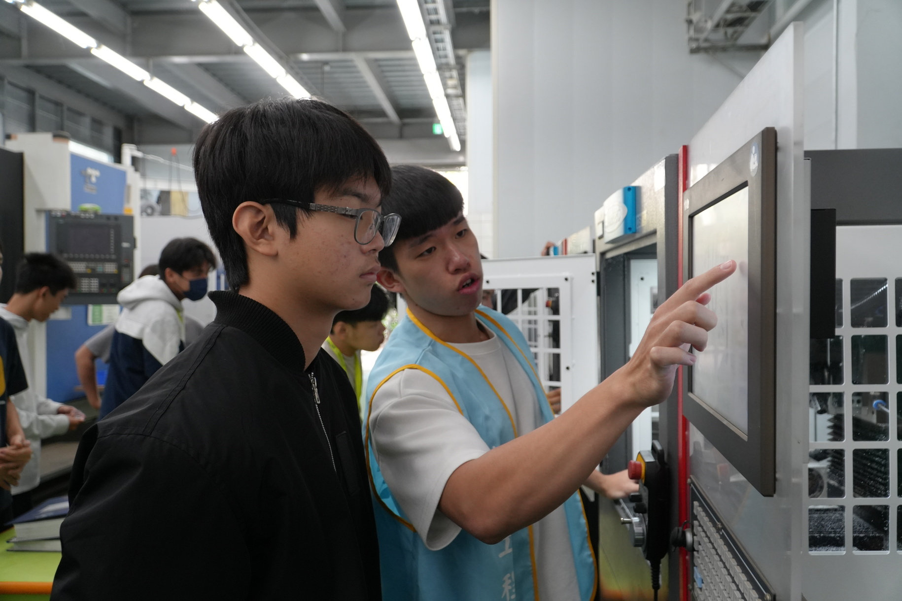 正修科大土木資工冬令營熱滾滾 探索未來職涯科技永續創意十足圖片