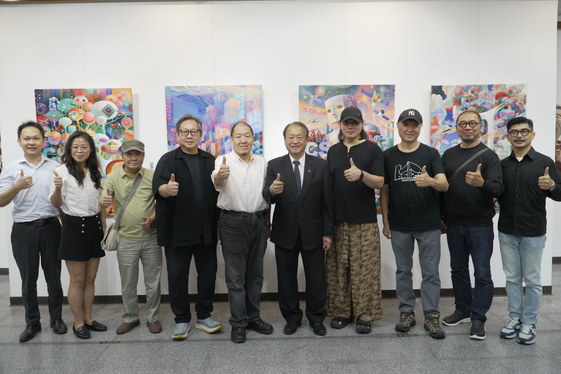 正修科藝處開學首展《像素的覺醒》登場 蔡頌德展逾百件AI視覺創作探索無限可能圖片