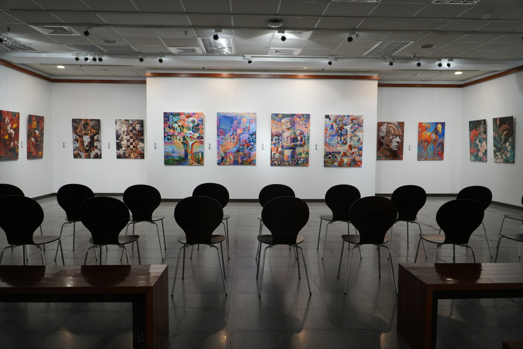 正修科藝處開學首展《像素的覺醒》登場 蔡頌德展逾百件AI視覺創作探索無限可能圖片