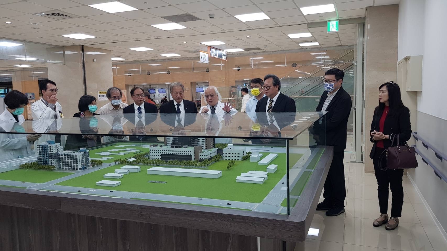 正修屏榮簽約共享資源 盼提升學術與醫療水準圖片