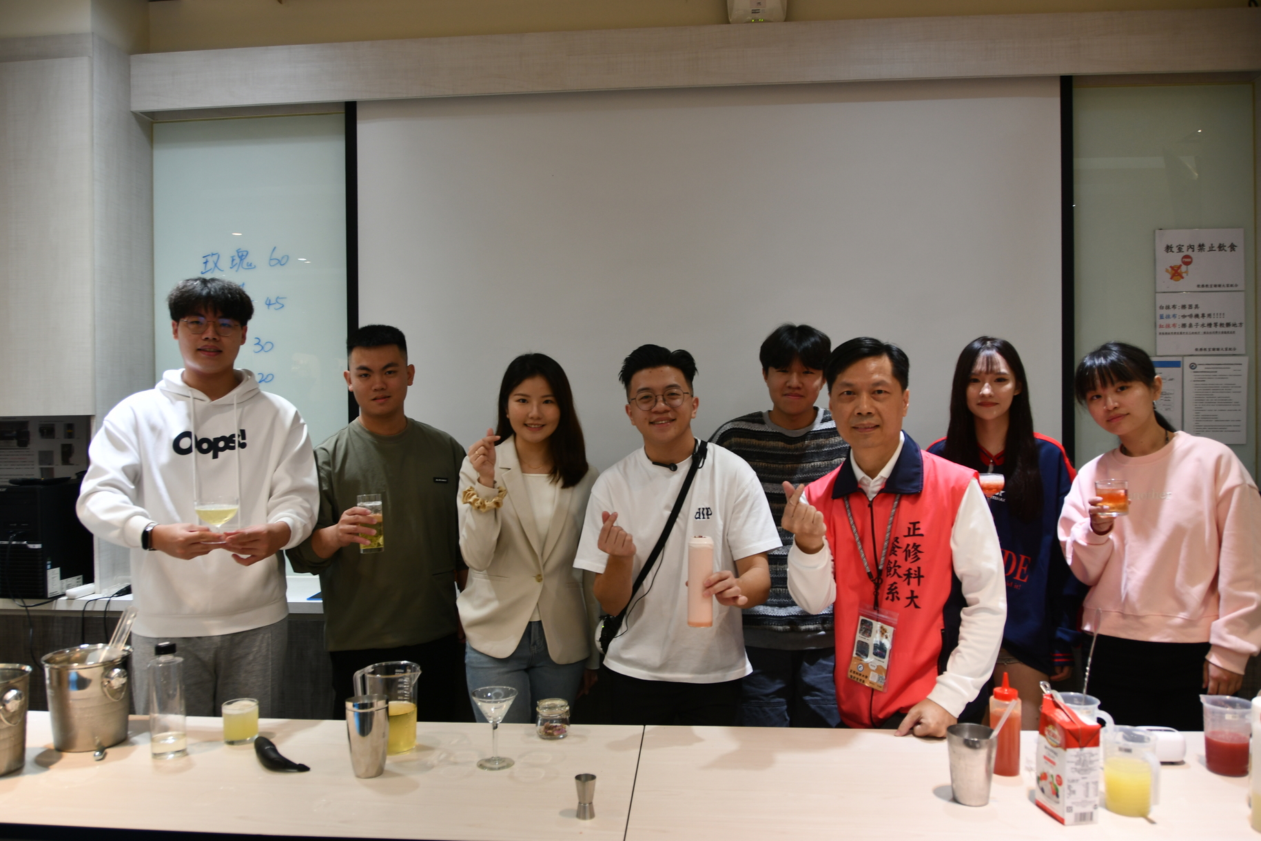 Cheng Shiu University Childcare Training Home Welcomes the Year of the Snake with Joyful Celebrations: Entertaining and Educational Winter Camp DebutImage