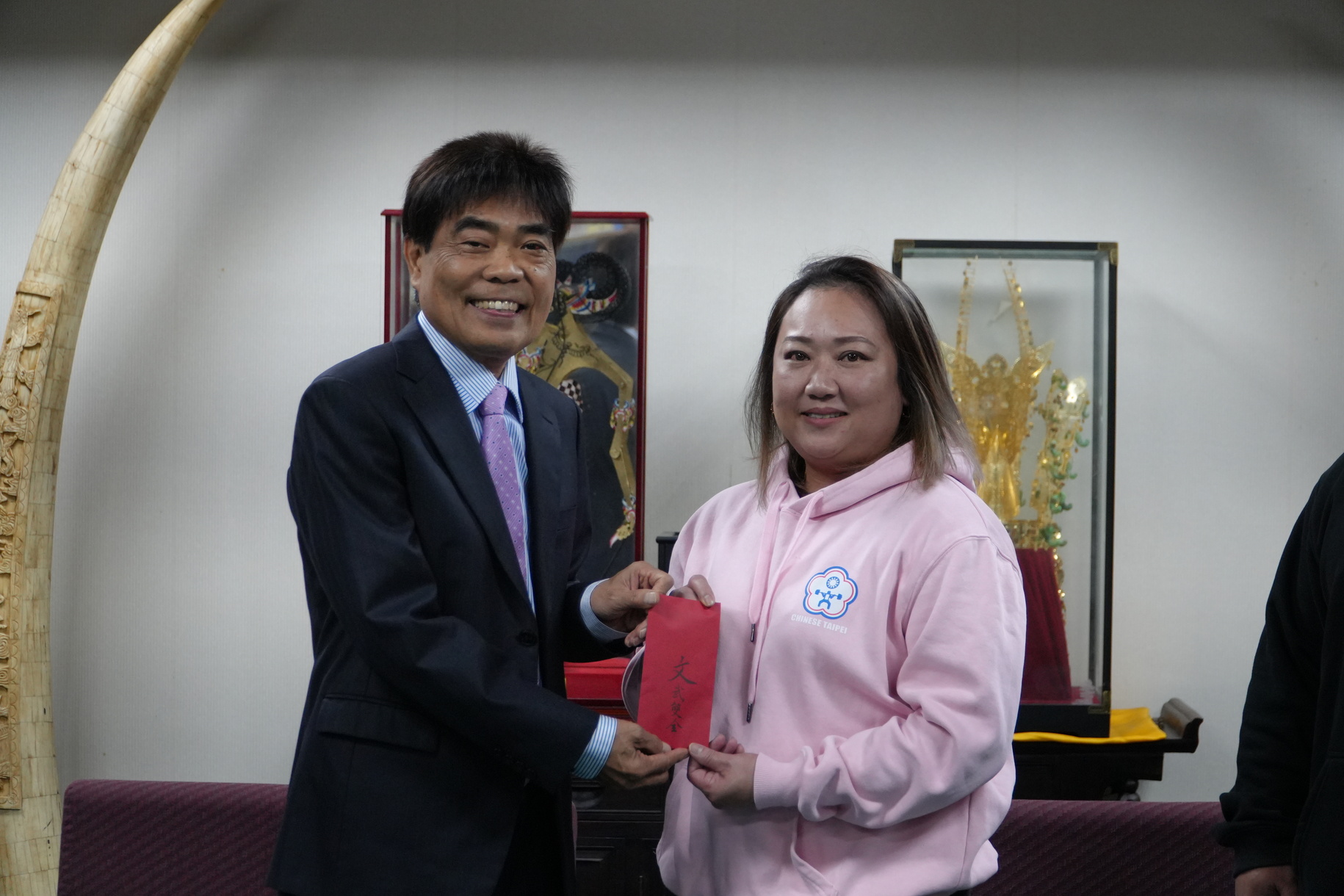 正修休運系楊森從傷痛到世界之巔 成都世運會勇奪金牌返校分享榮耀圖片