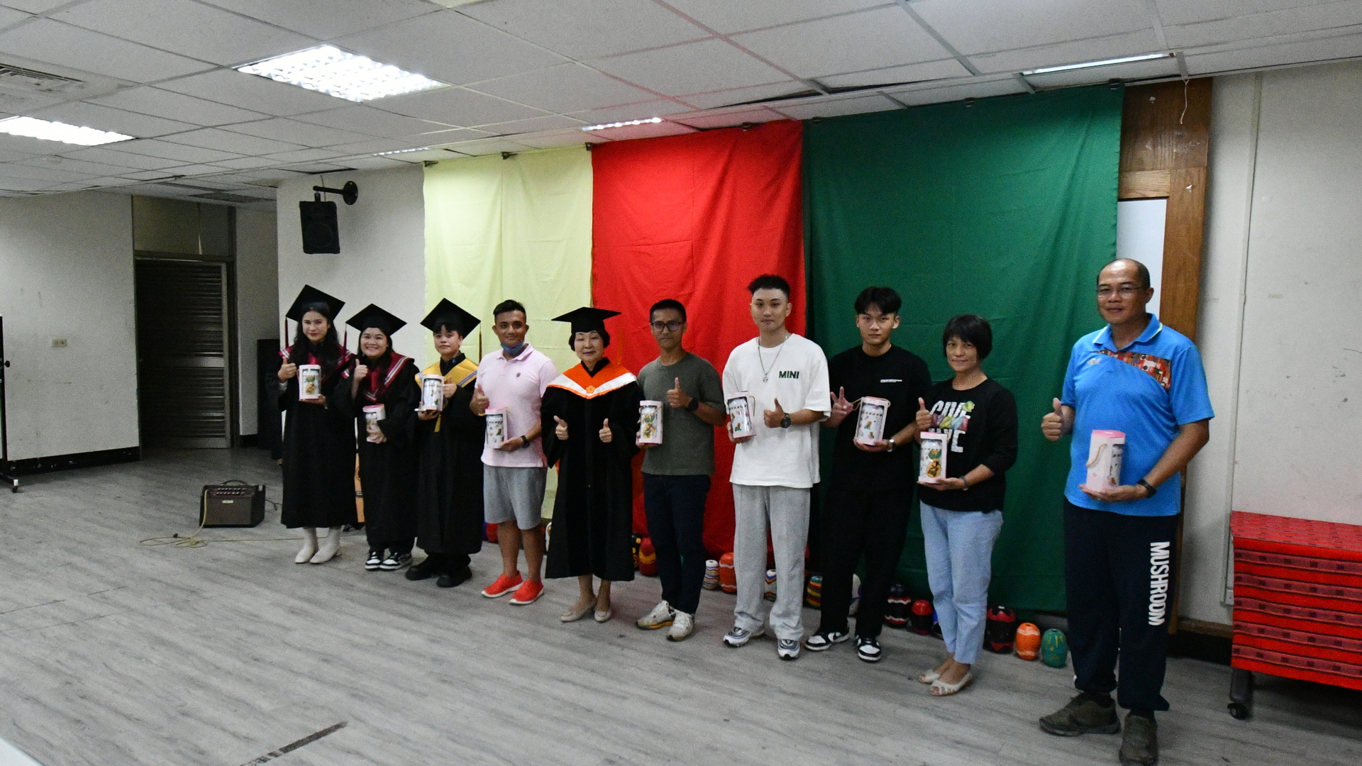 正修馬拉松畢典一波接一波 龔校長勉務實踏實事半功倍圖片