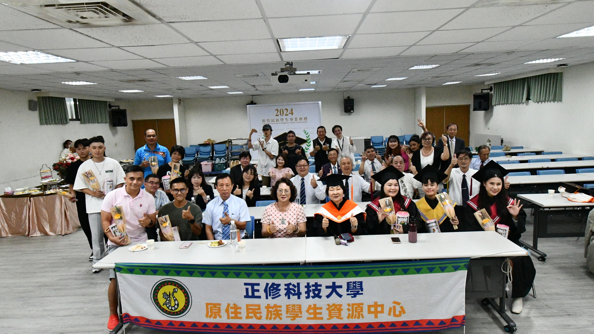 正修馬拉松畢典一波接一波 龔校長勉務實踏實事半功倍圖片