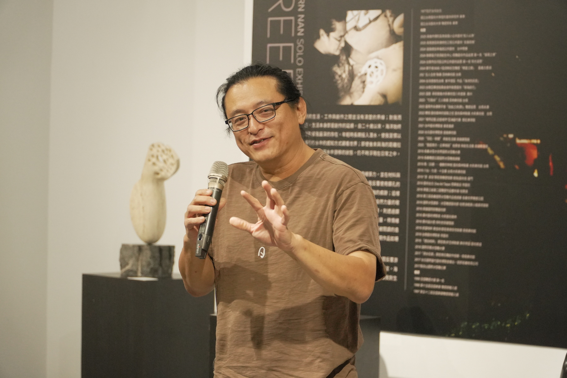 正修科藝處「那片礁鄭宏南個展」登場 以石雕與陶藝交織海洋記憶與生命感知圖片
