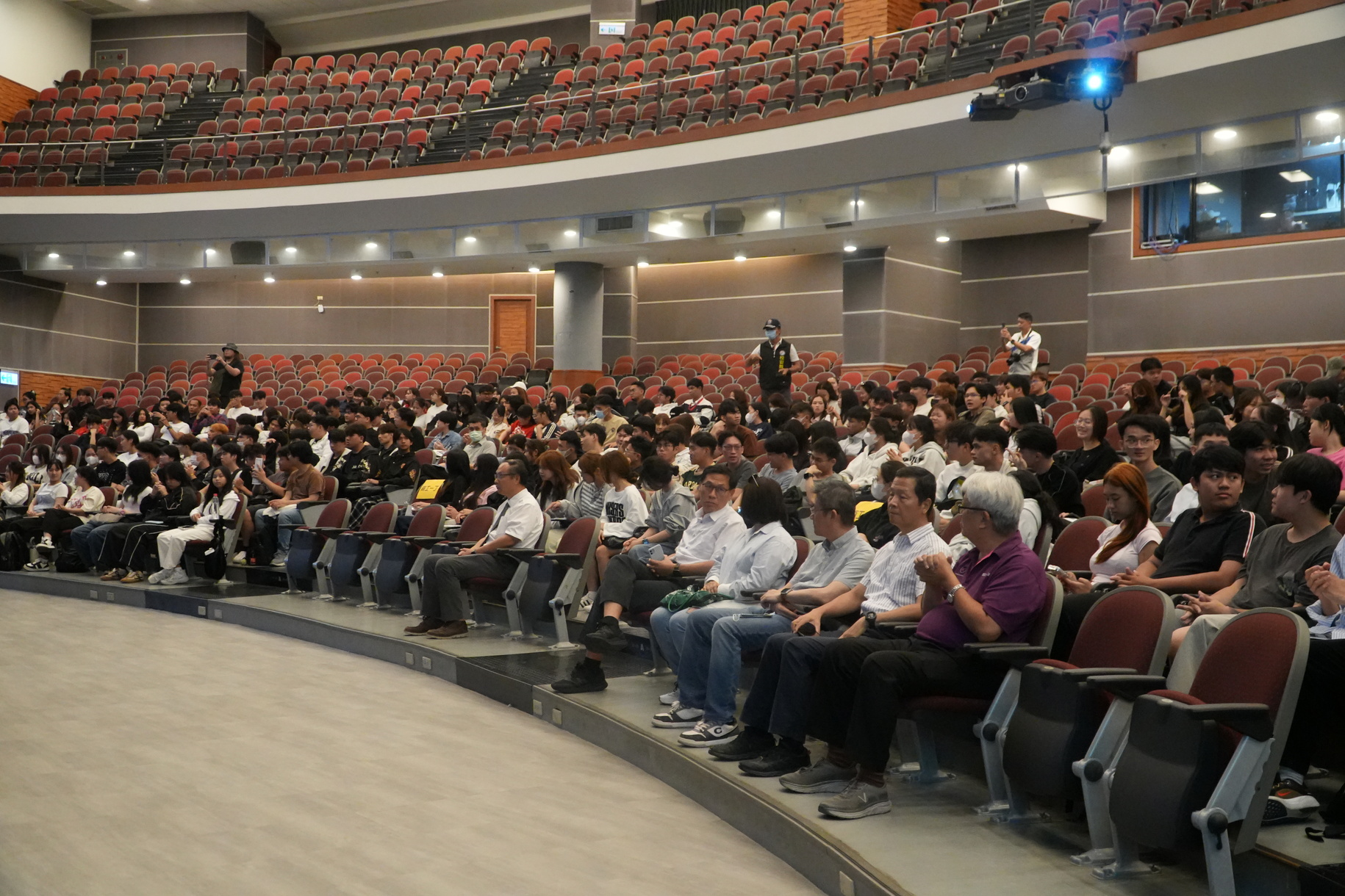 Cheng Shiu University Welcomes New Students to Overseas Compatriot Industry Academia Program as President Encourages Them to Courageously Pursue Their DreamsImage
