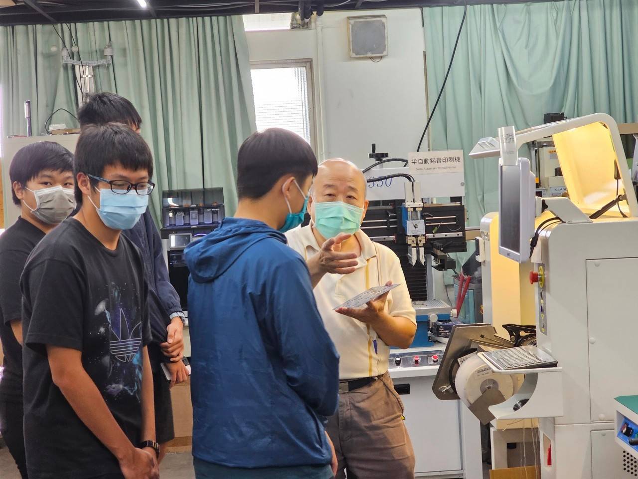 正修科大攜手國巨、文山高中 三方產學合作培育高科技人才圖片