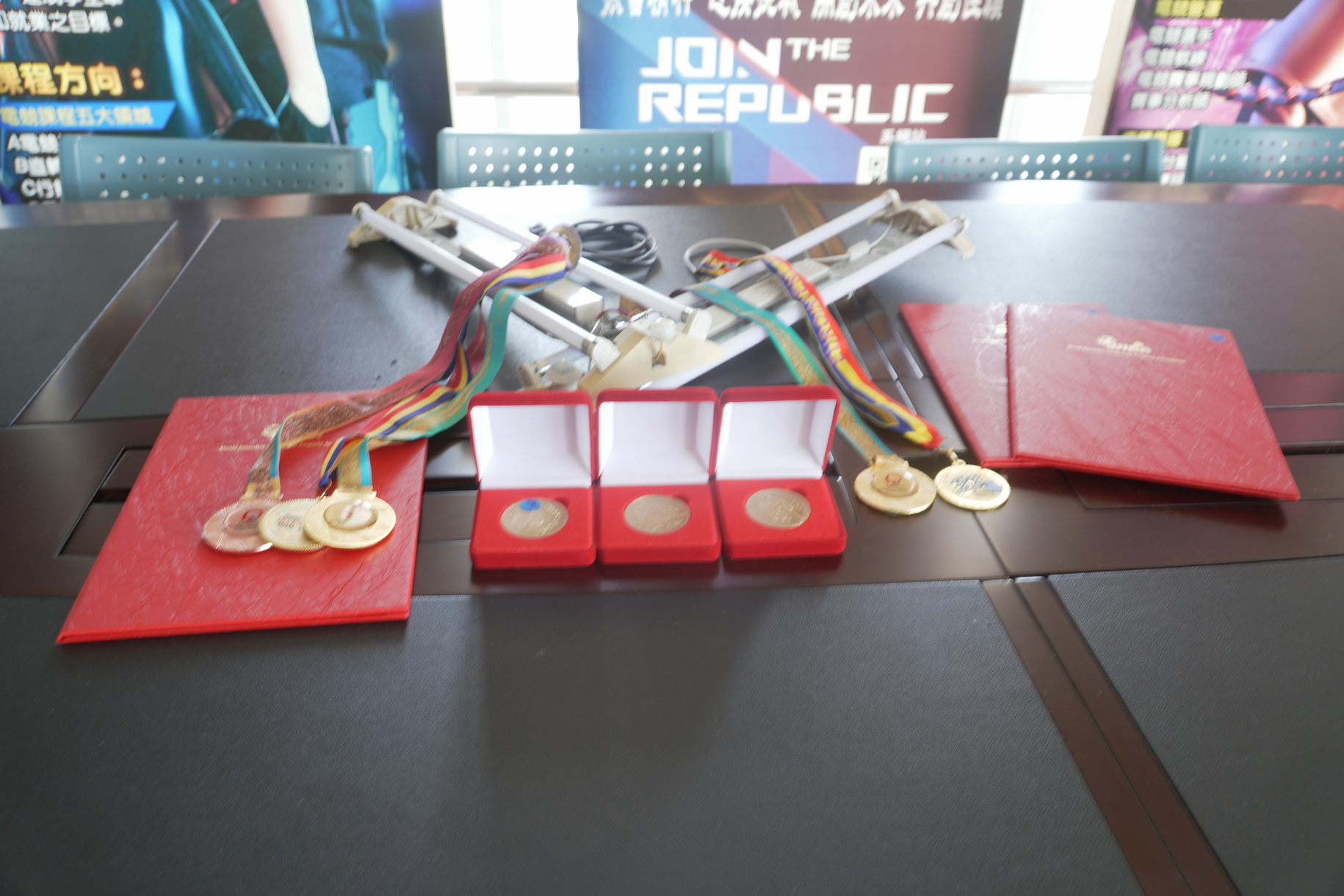 Cheng Shiu University Research Achievements Shine on the International Stage with 3 Gold Medals, 2 Silver Medals, and 2 Special Awards at the Archimedes International Invention ExhibitionImage